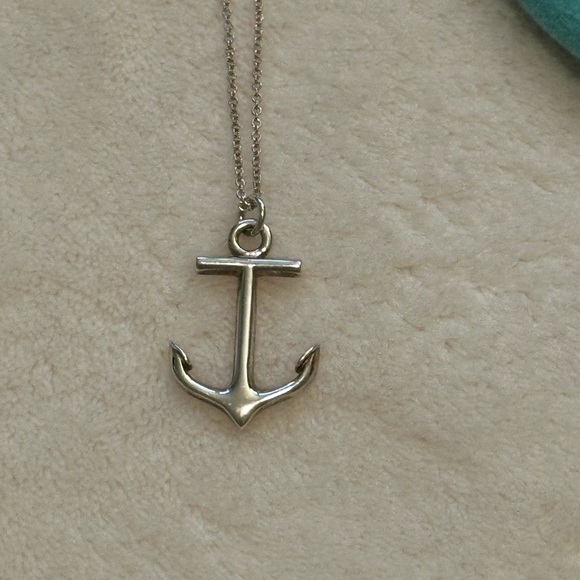 Rare Tiffany’s Anchor Sterling Silver Necklace - Picture 3 of 6